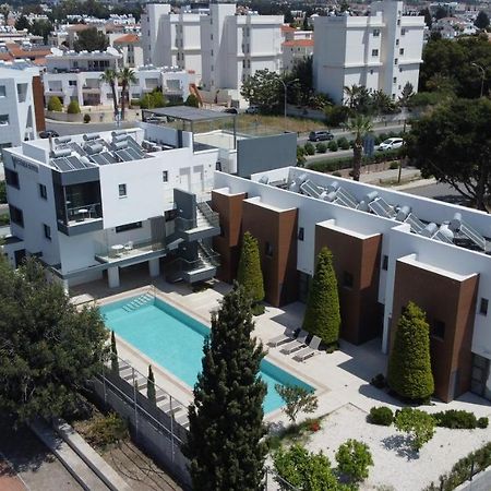 Victoria Suites Paphos Ngoại thất bức ảnh