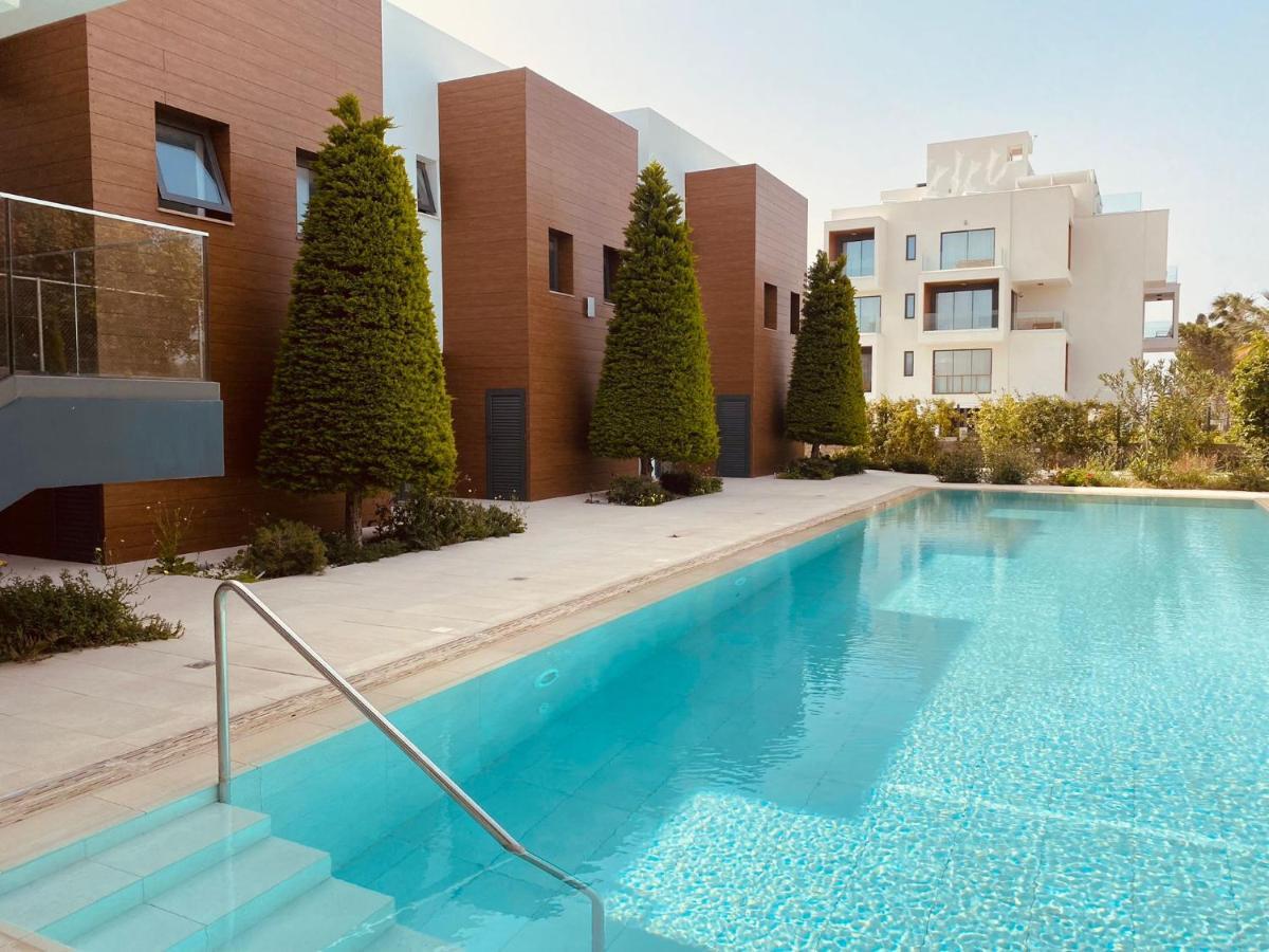 Victoria Suites Paphos Ngoại thất bức ảnh