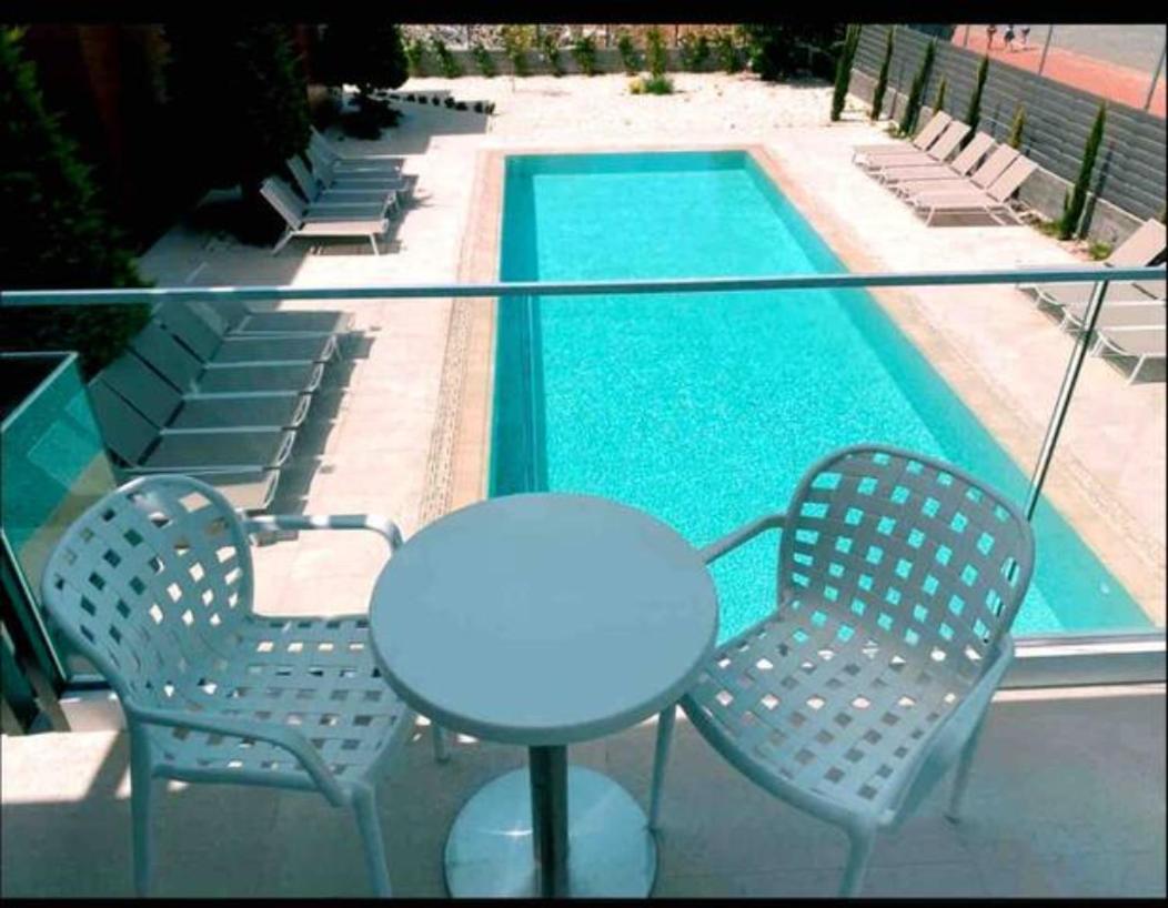 Victoria Suites Paphos Ngoại thất bức ảnh
